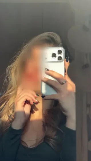 Anastasia, 20
