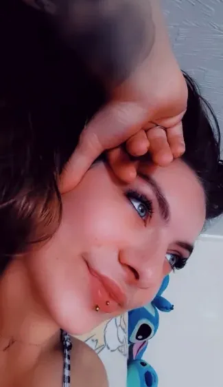 Anastasia, 24