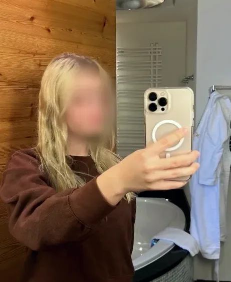 Elsa, 20
