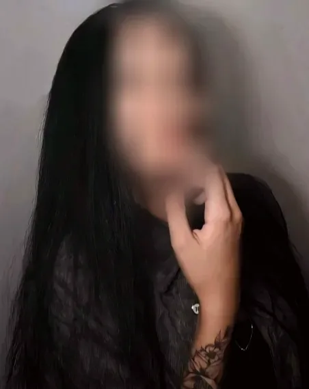 Meri, 25