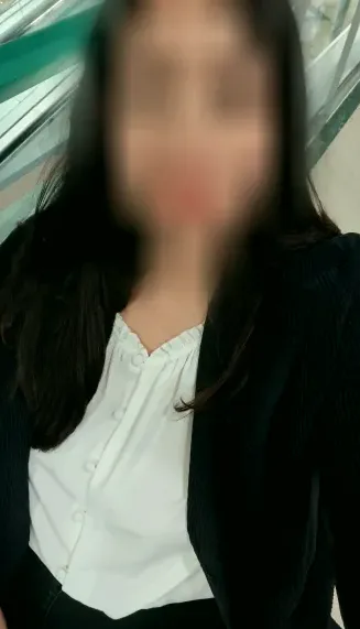 Natalia, 39
