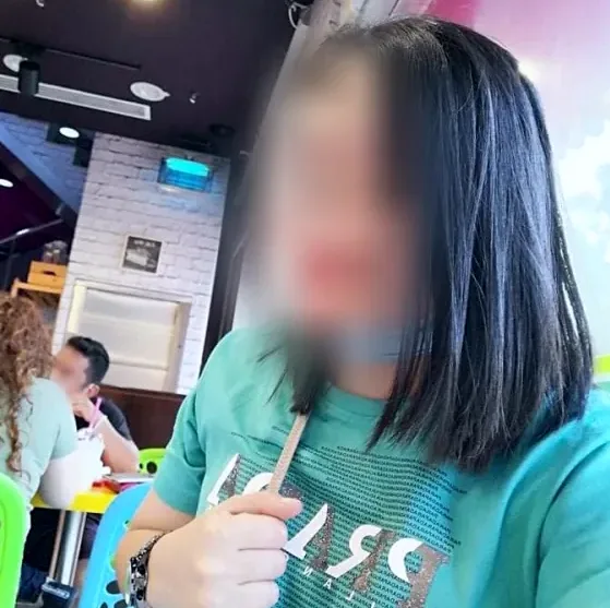Nina, 37