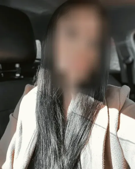 Ulla, 31